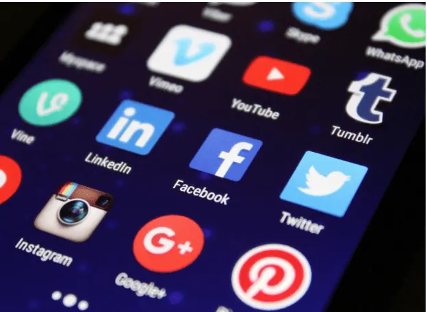 How to Nail Social Media Strategy Without Overwhelm (Yes, It's Possible!)